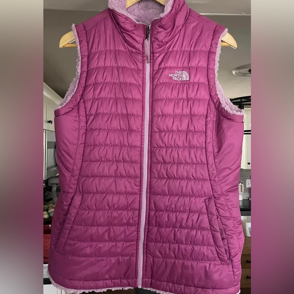 Girls size XL reversible purple The North Face vest.